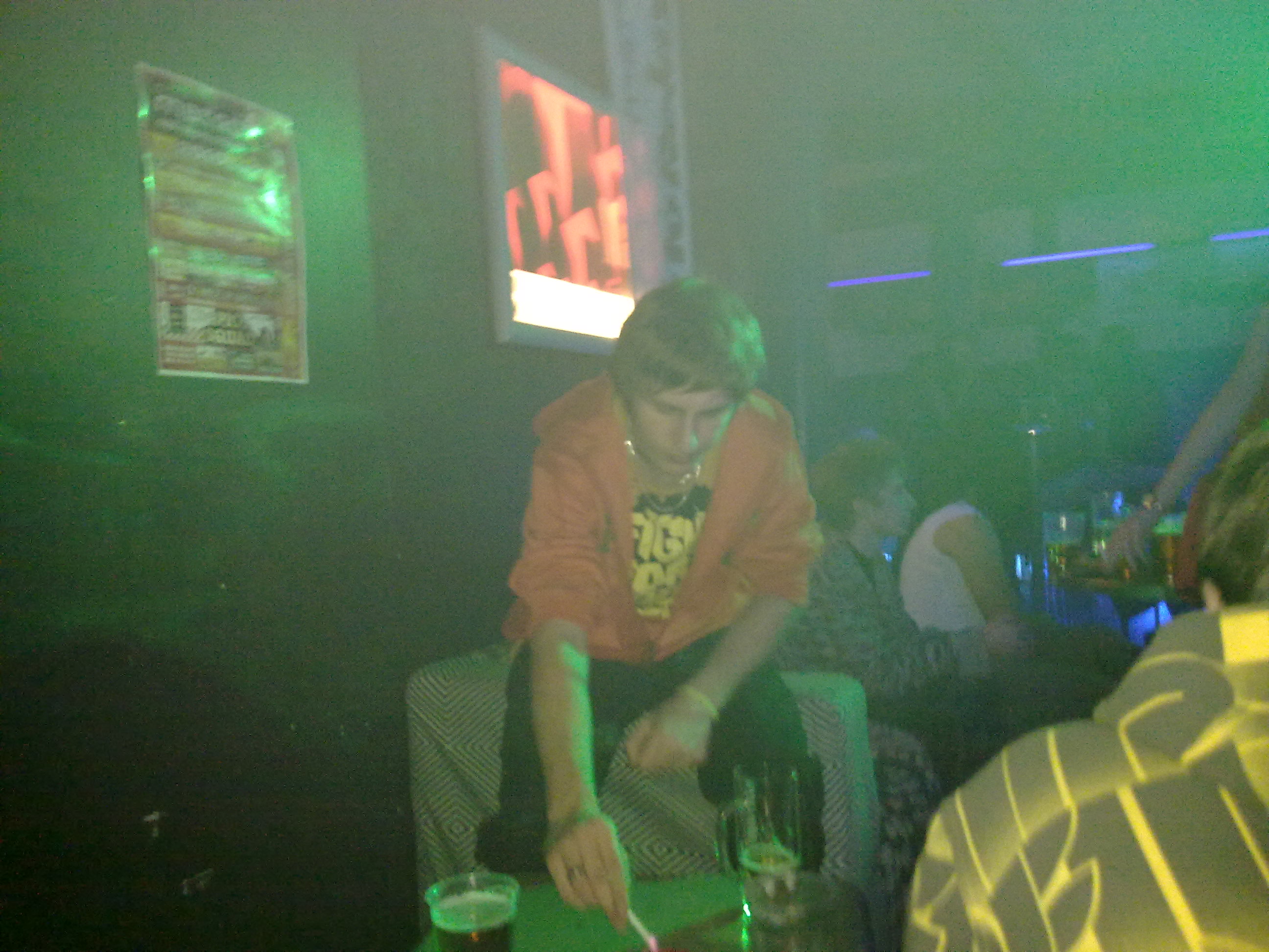 16012010042.jpg